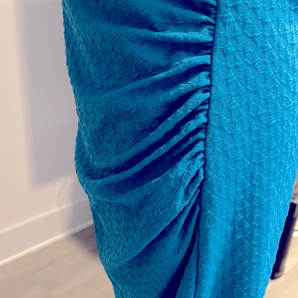 (EUC) Bisou Bisou Sheath Dress - Picture 2 of 4